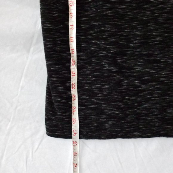 APT. 9 Pencil Skirt Stretchy, Black marbled with White, Size Large, Excellent! - Picture 7 of 8